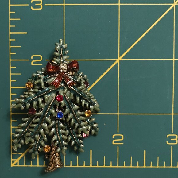 Avon 2004 1st Annual Christmas Tree Brooch - Picture 4 of 5
